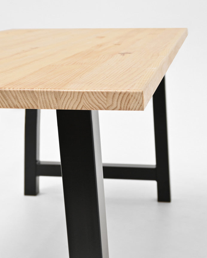 Mesa de comedor Cuint